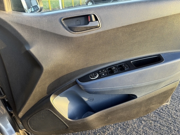 Used Hyundai i10 2014 for sale - 76802976: Photo 15