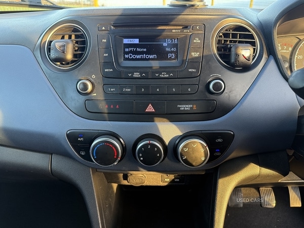 Used Hyundai i10 2014 for sale - 76802976: Photo 16
