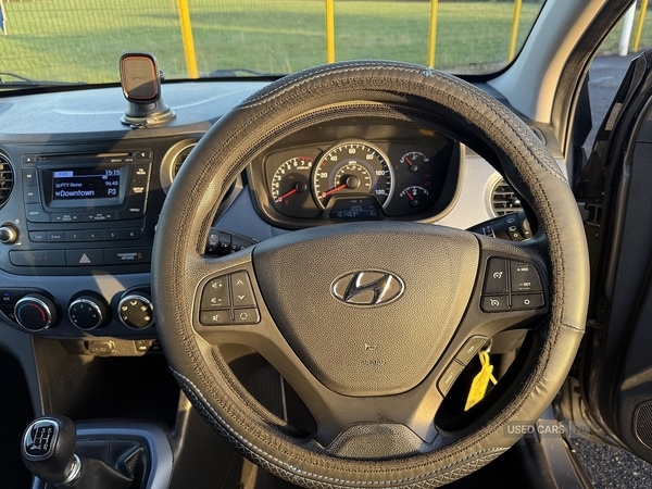 Used Hyundai i10 2014 for sale - 76802976: Photo 17