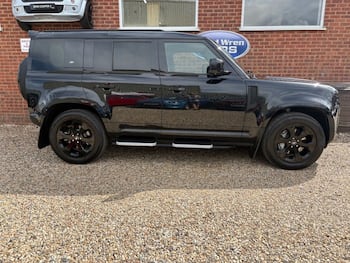 Used Land Rover Defender 2021 for sale - 79675412: Photo