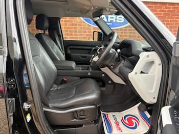 Used Land Rover Defender 2021 for sale - 79675412: Photo
