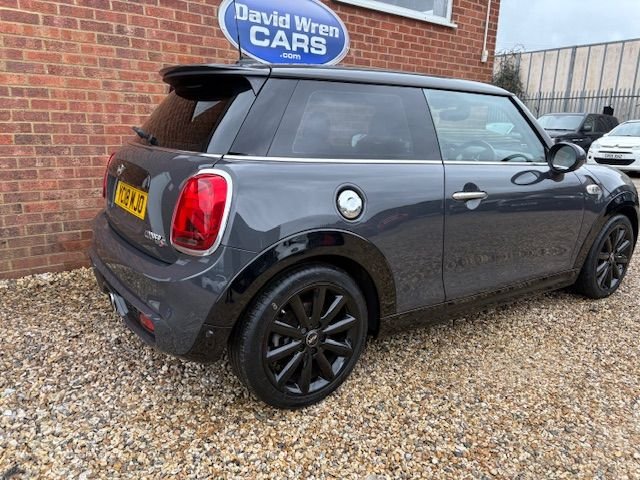 Used MINI Hatch 2018 for sale - 77507568: Photo 13
