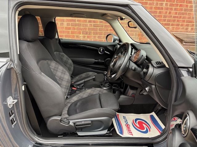 Used MINI Hatch 2018 for sale - 77507568: Photo 3