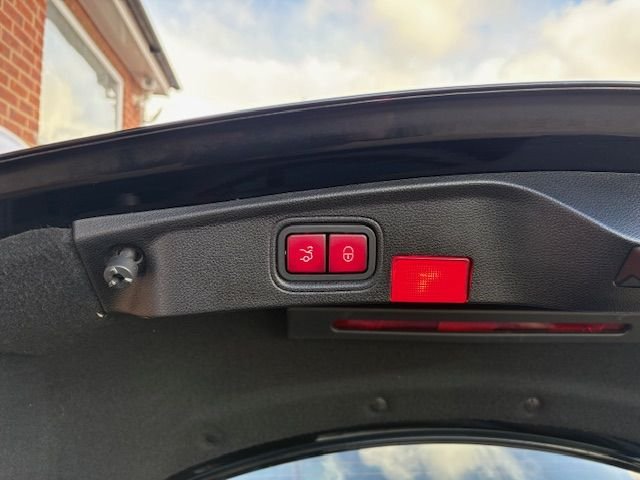 Used Mercedes-Benz C Class 2016 for sale - 77463841: Photo 16