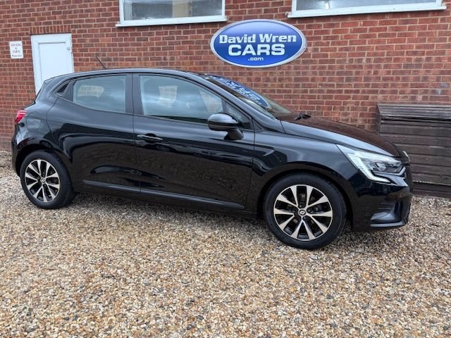 Used Renault Clio 2022 for sale - 76454323: Photo 11