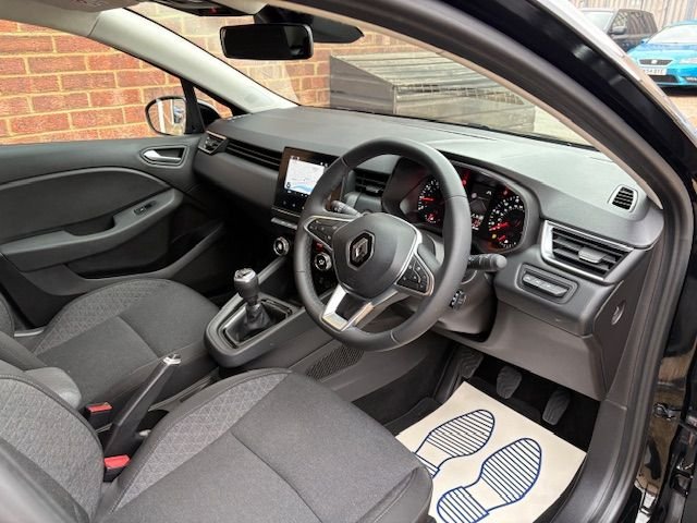 Used Renault Clio 2022 for sale - 76454323: Photo 24