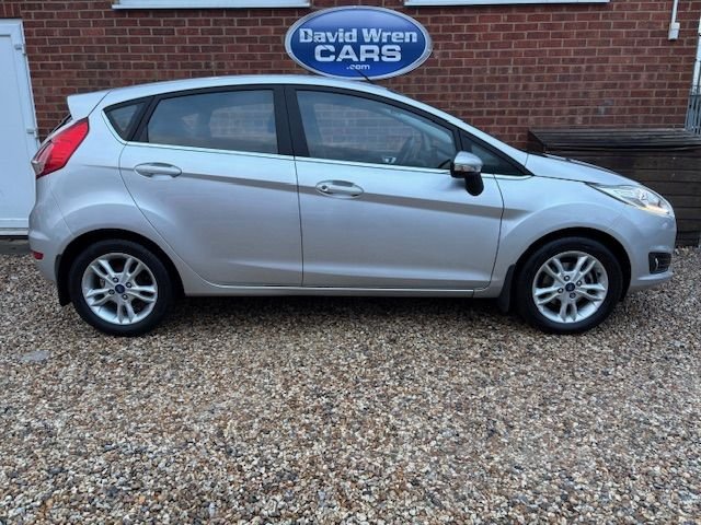 Used Ford Fiesta 2017 for sale - 77302225: Photo 2