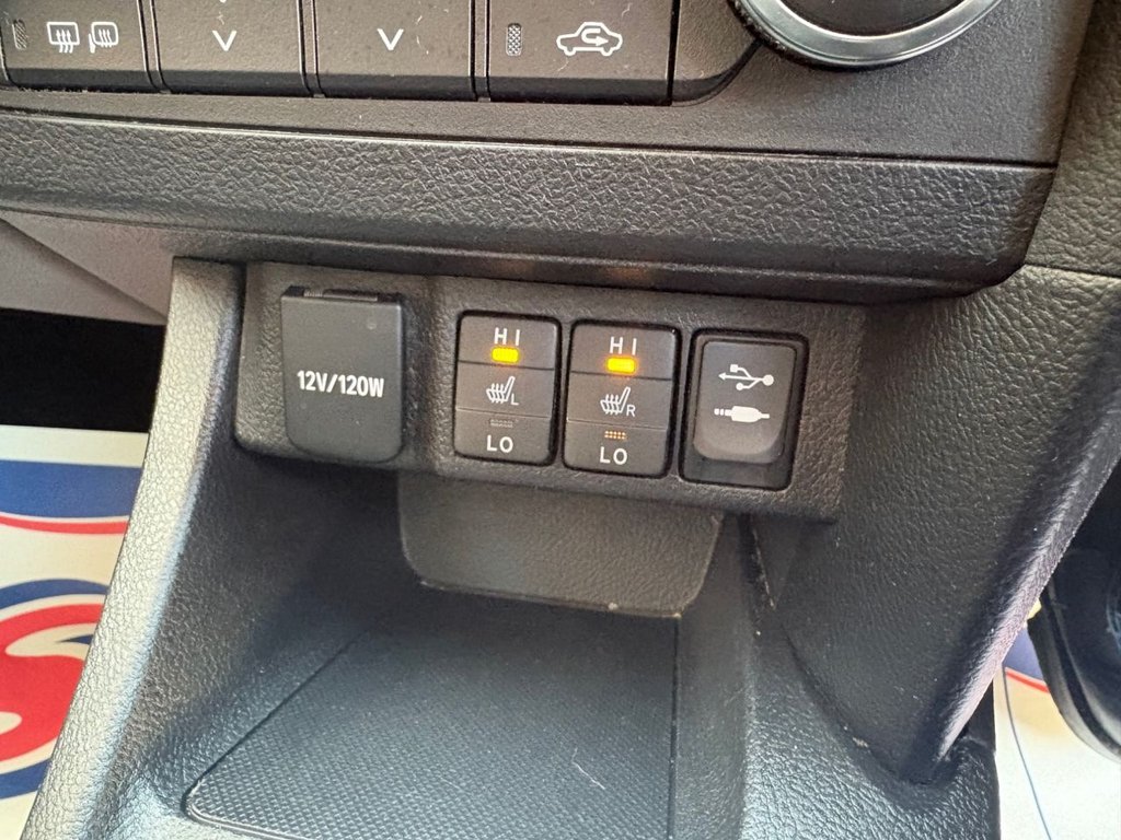 Used Toyota Auris 2013 for sale - 77667668: Photo 18