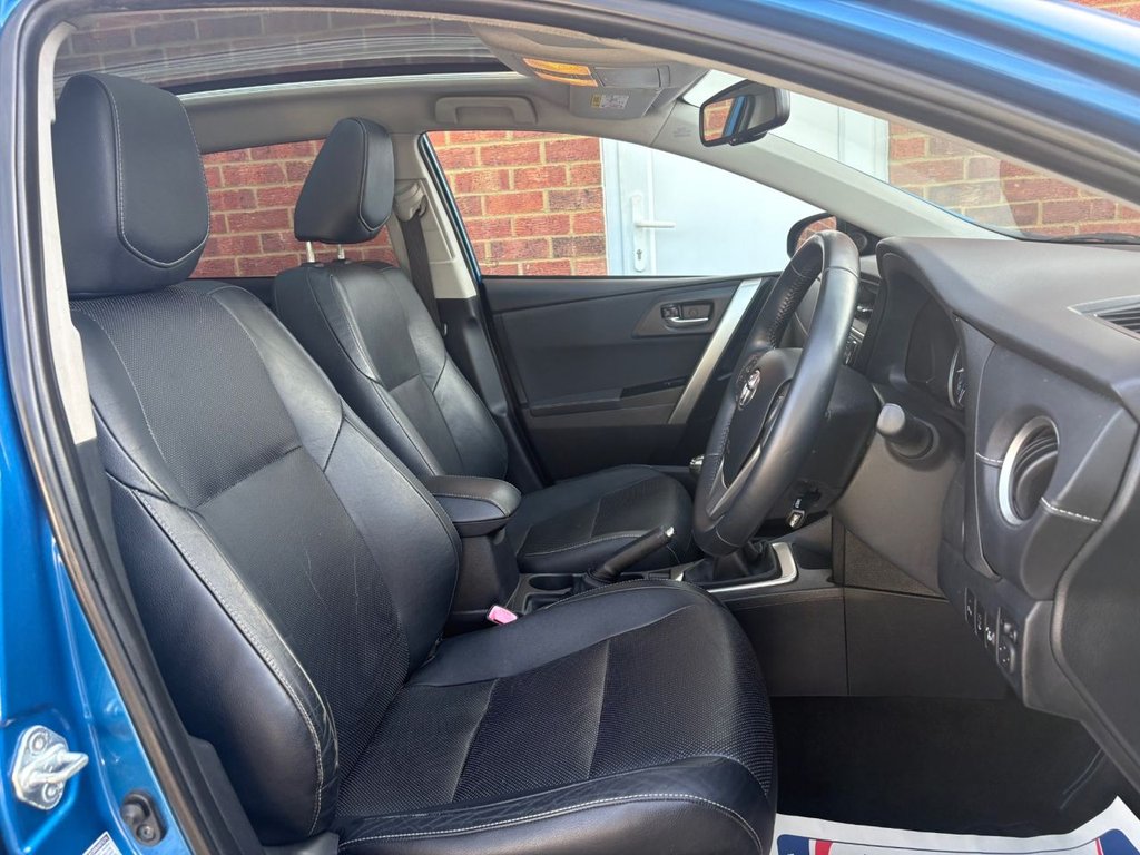 Used Toyota Auris 2013 for sale - 77667668: Photo 25