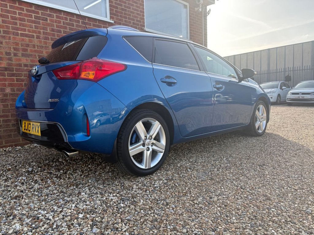 Used Toyota Auris 2013 for sale - 77667668: Photo 6