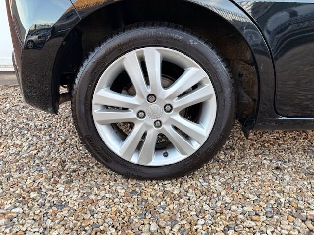 Used Honda Jazz 2012 for sale - 76655032: Photo 15