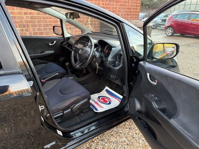 Used Honda Jazz 2012 for sale - 76655032: Photo 24