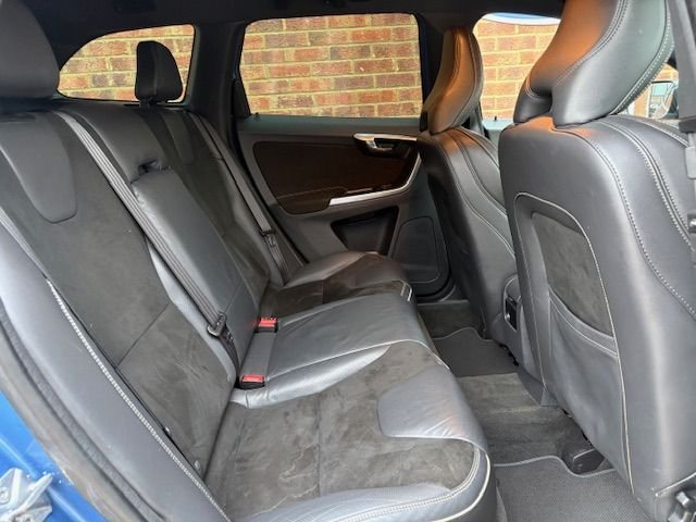 Used Volvo XC60 2015 for sale - 77302577: Photo 25