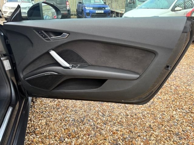 Used Audi TT 2017 for sale - 77464259: Photo 25