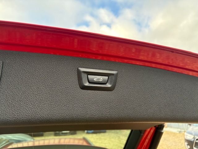 Used BMW 3 Series 2012 for sale - 76923492: Photo 18