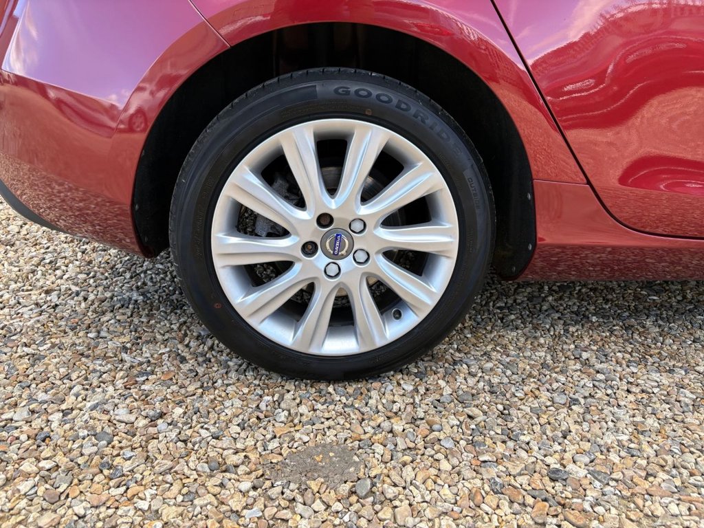 Used Volvo V40 2015 for sale - 78030672: Photo 12