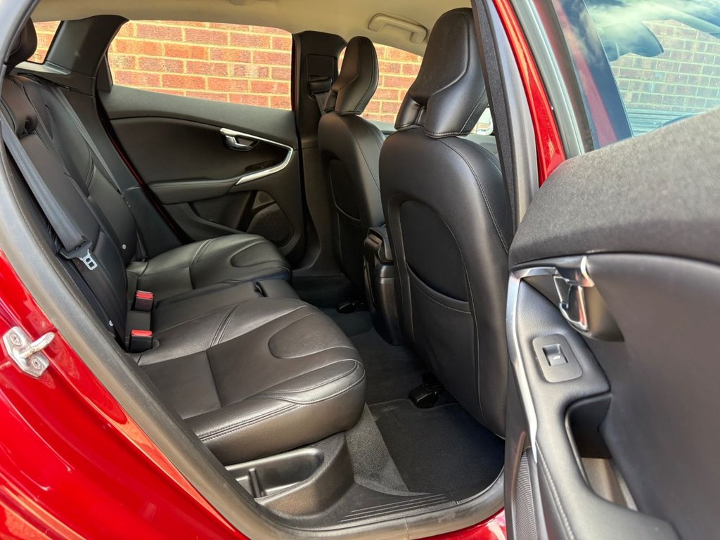 Used Volvo V40 2015 for sale - 78030672: Photo 17