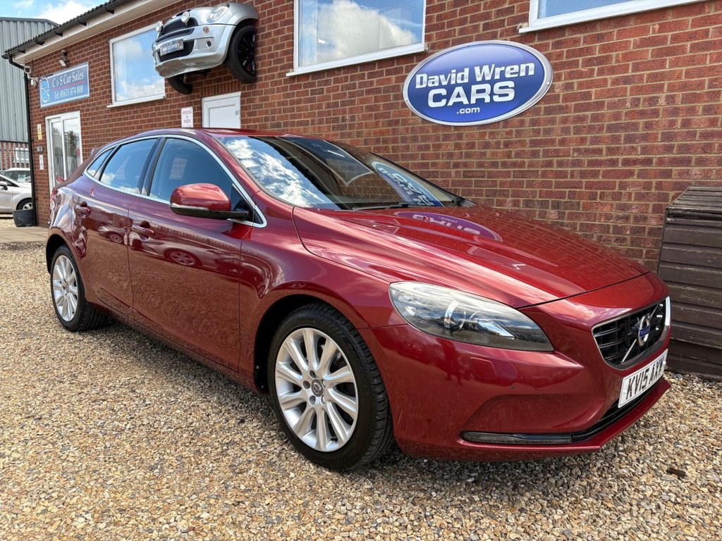 Used Volvo V40 2015 for sale - 78030672: Photo 2