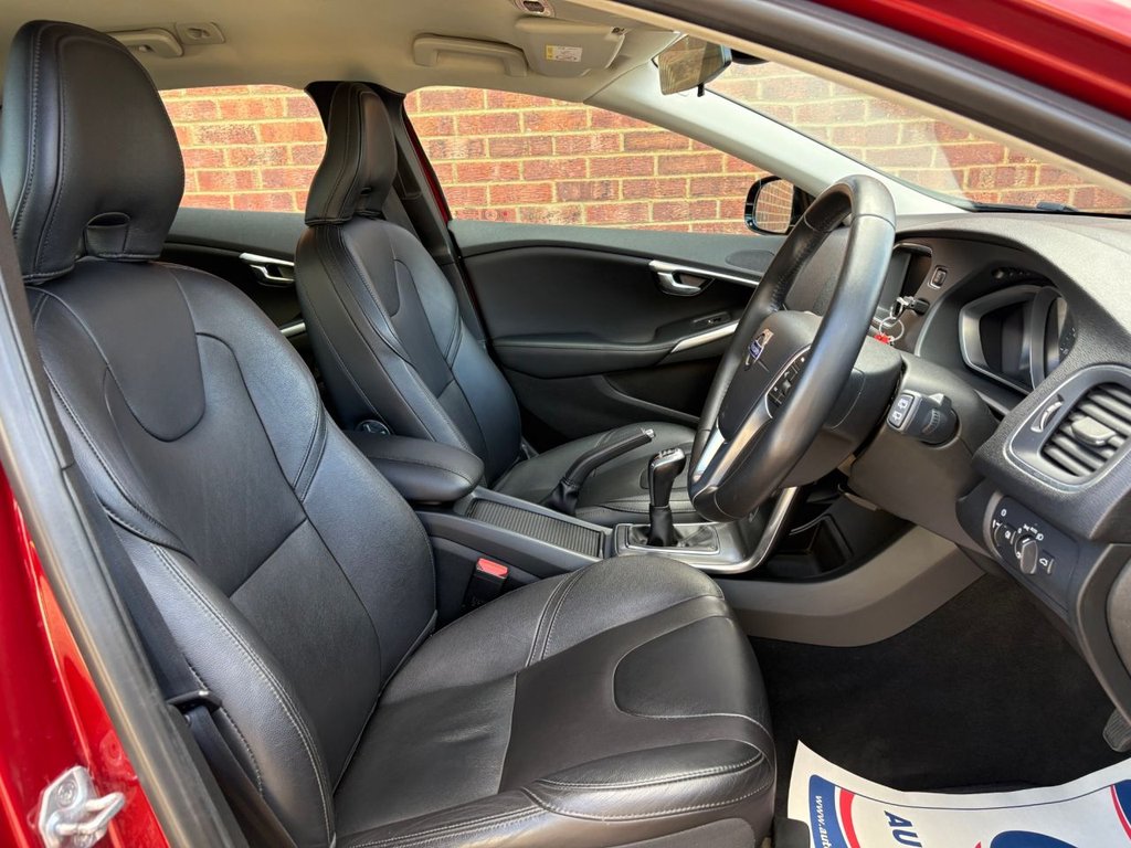 Used Volvo V40 2015 for sale - 78030672: Photo 21