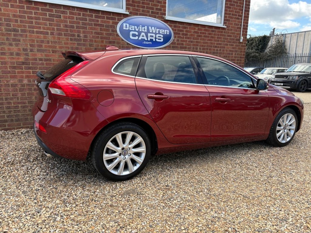 Used Volvo V40 2015 for sale - 78030672: Photo 6