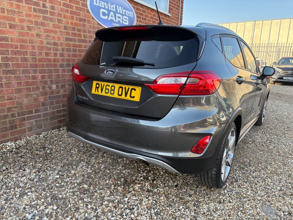 Used Ford Fiesta 2018 for sale - 77952460: Photo 13