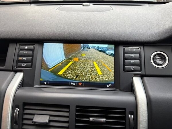 Used Land Rover Discovery Sport 2015 for sale - 76303892: Photo 12