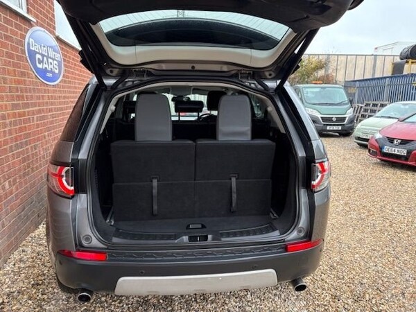 Used Land Rover Discovery Sport 2015 for sale - 76303892: Photo 17