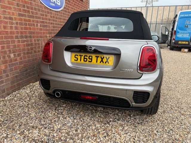 Used MINI Convertible 2019 for sale - 76162994: Photo 11