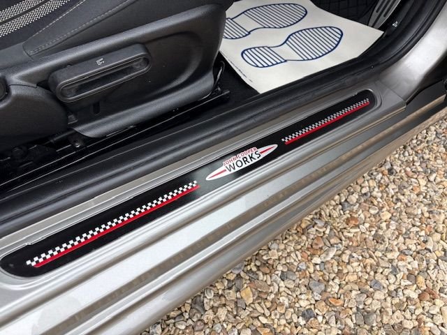 Used MINI Convertible 2019 for sale - 76162994: Photo 15