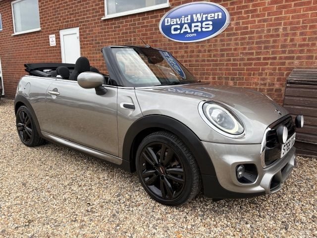 Used MINI Convertible 2019 for sale - 76162994: Photo 2