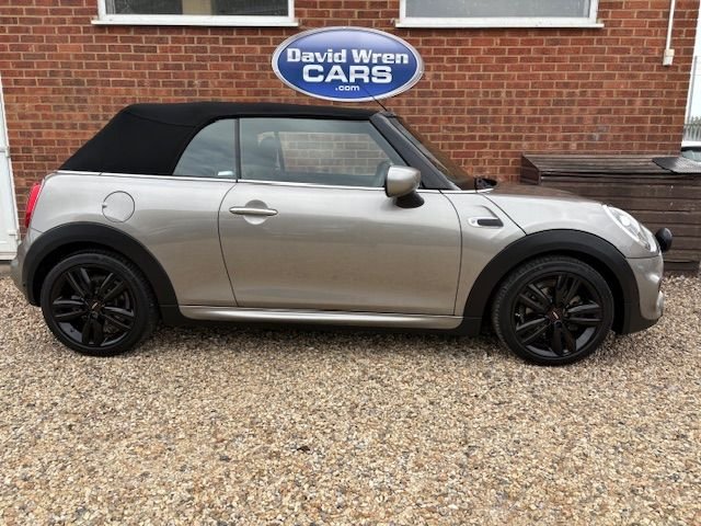Used MINI Convertible 2019 for sale - 76162994: Photo 8
