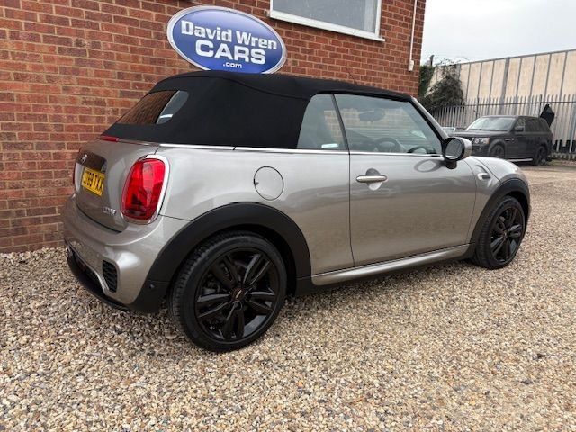 Used MINI Convertible 2019 for sale - 76162994: Photo 9