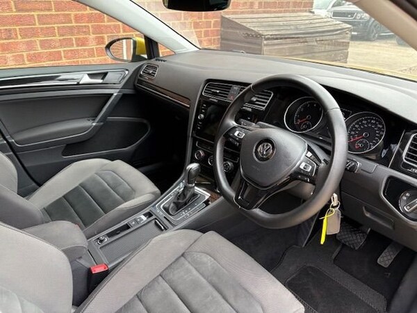 Used Volkswagen Golf 2018 for sale - 75538137: Photo 25