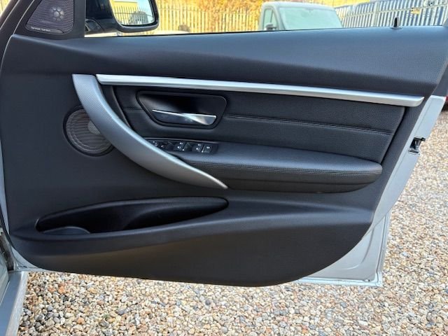 Used BMW 3 Series 2019 for sale - 76711000: Photo 24