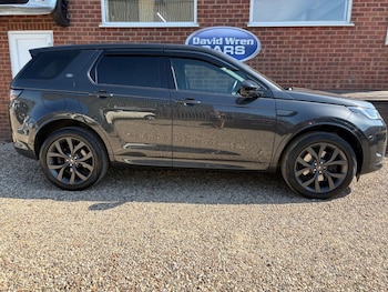 Used Land Rover Discovery Sport 2021 for sale - 79494163: Photo