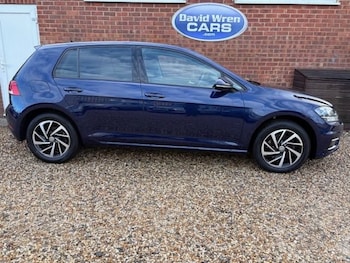 Used Volkswagen Golf 2019 for sale - 76841485: Photo