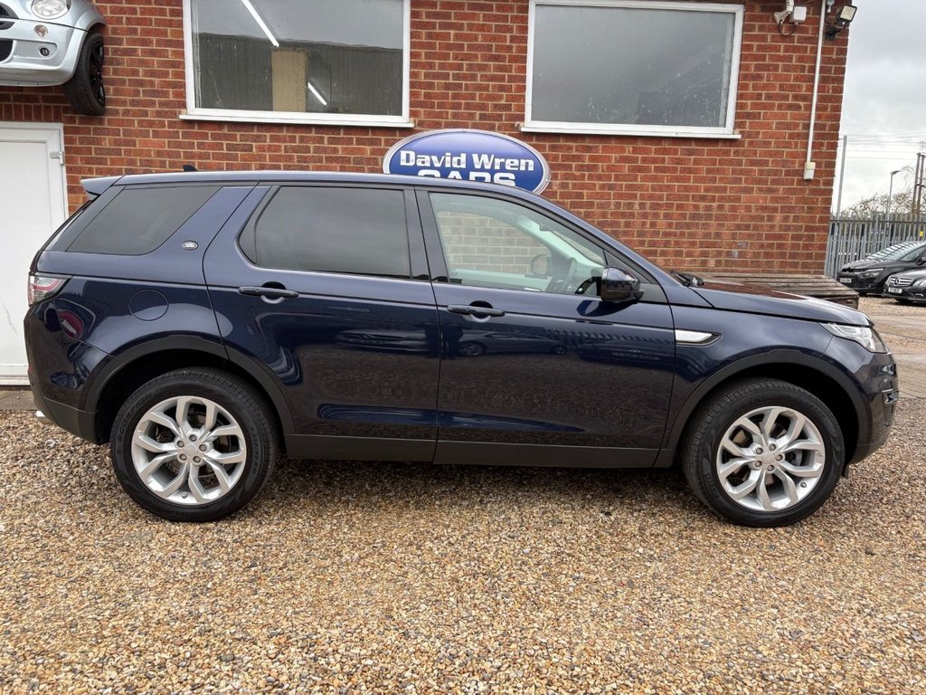 Used Land Rover Discovery Sport 2016 for sale - 77920102: Photo 11