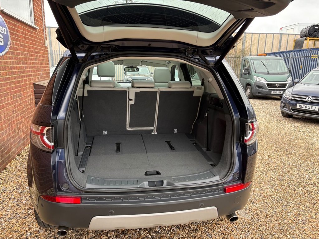 Used Land Rover Discovery Sport 2016 for sale - 77920102: Photo 17