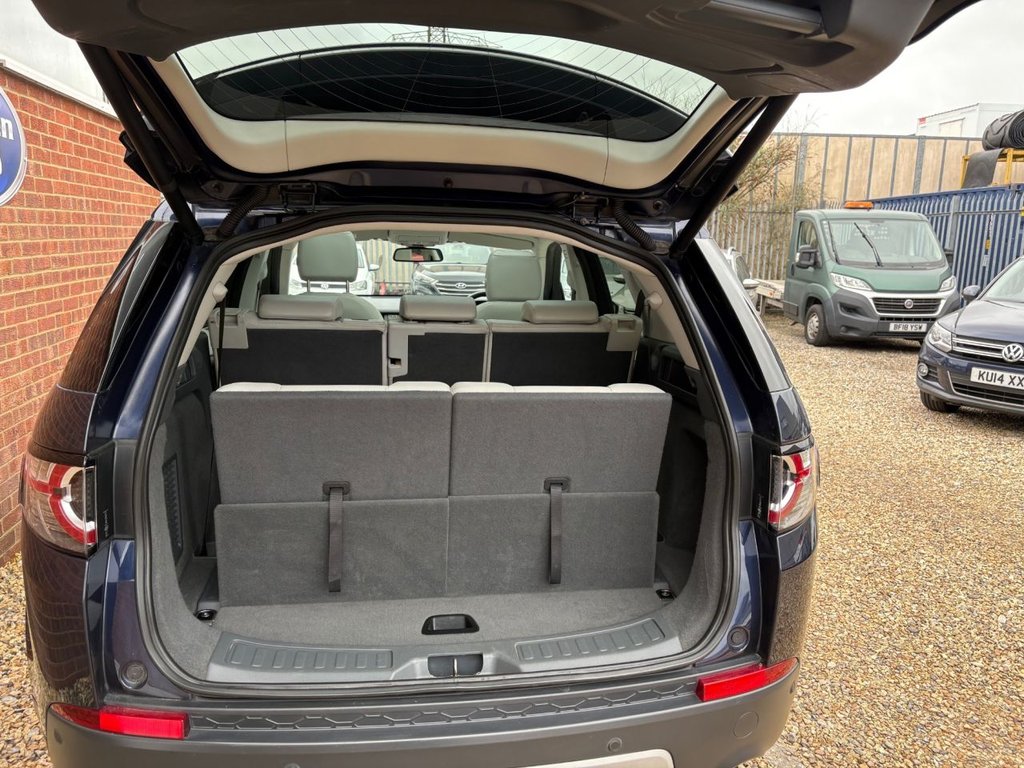 Used Land Rover Discovery Sport 2016 for sale - 77920102: Photo 18