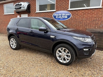 Used Land Rover Discovery Sport 2016 for sale - 77920102: Photo