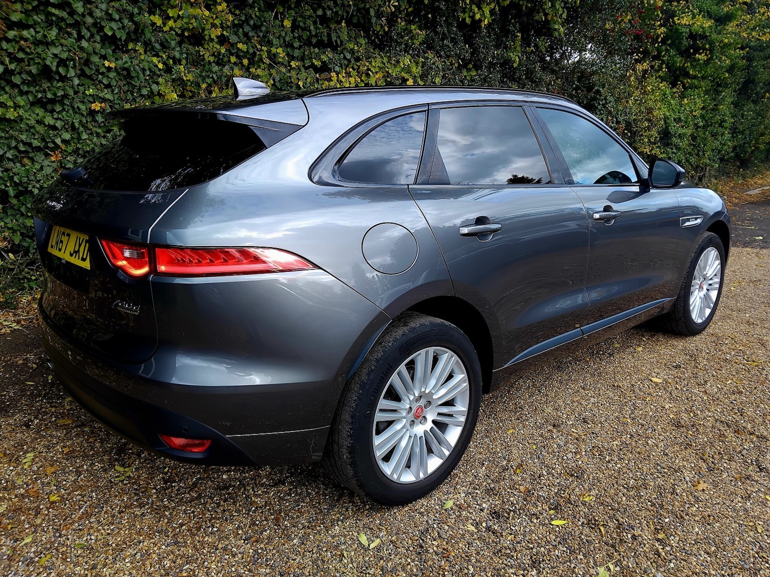 Used Jaguar F-Pace 2017 for sale - 76391450: Photo 10