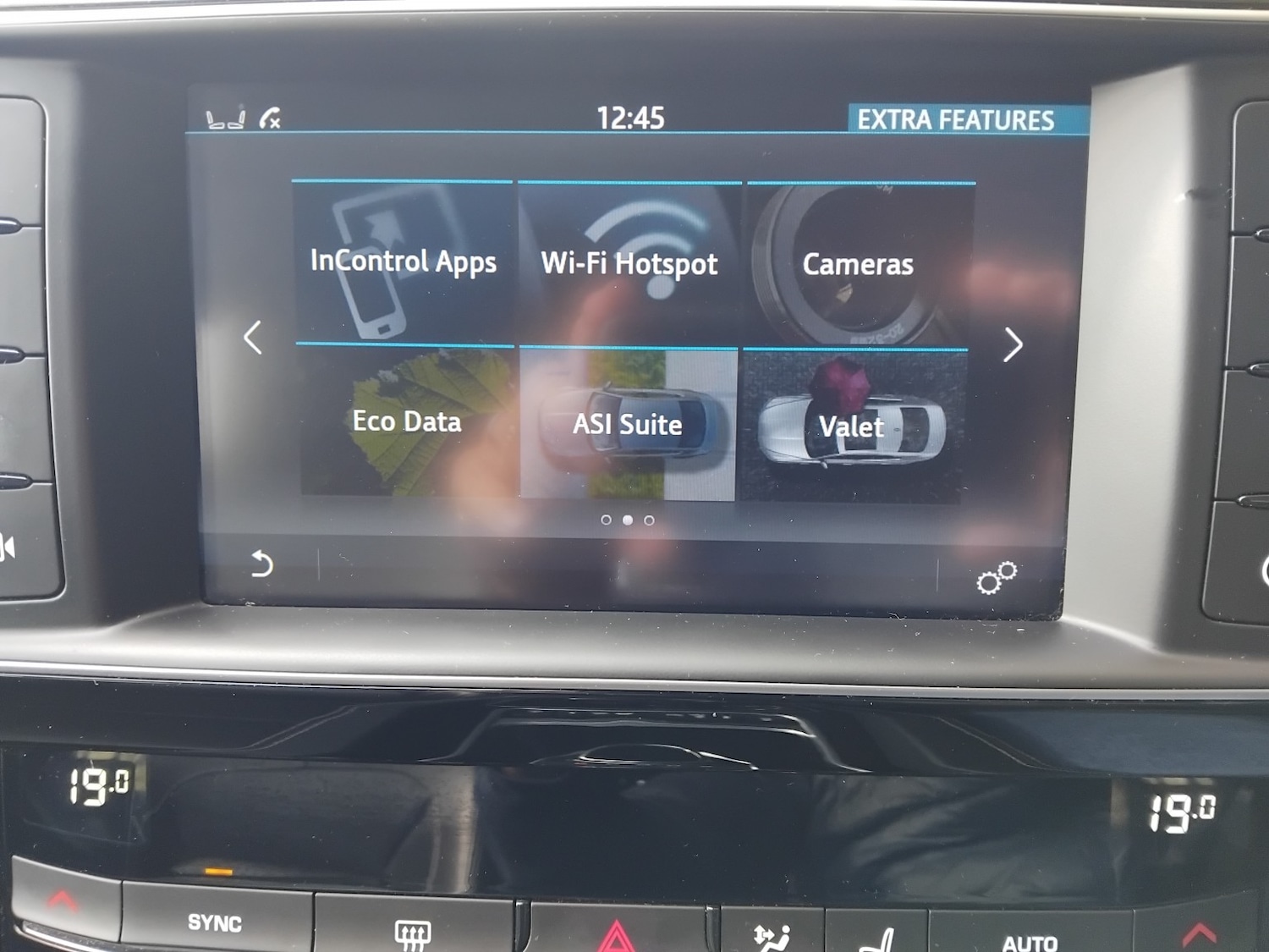 Used Jaguar F-Pace 2017 for sale - 76391450: Photo 14