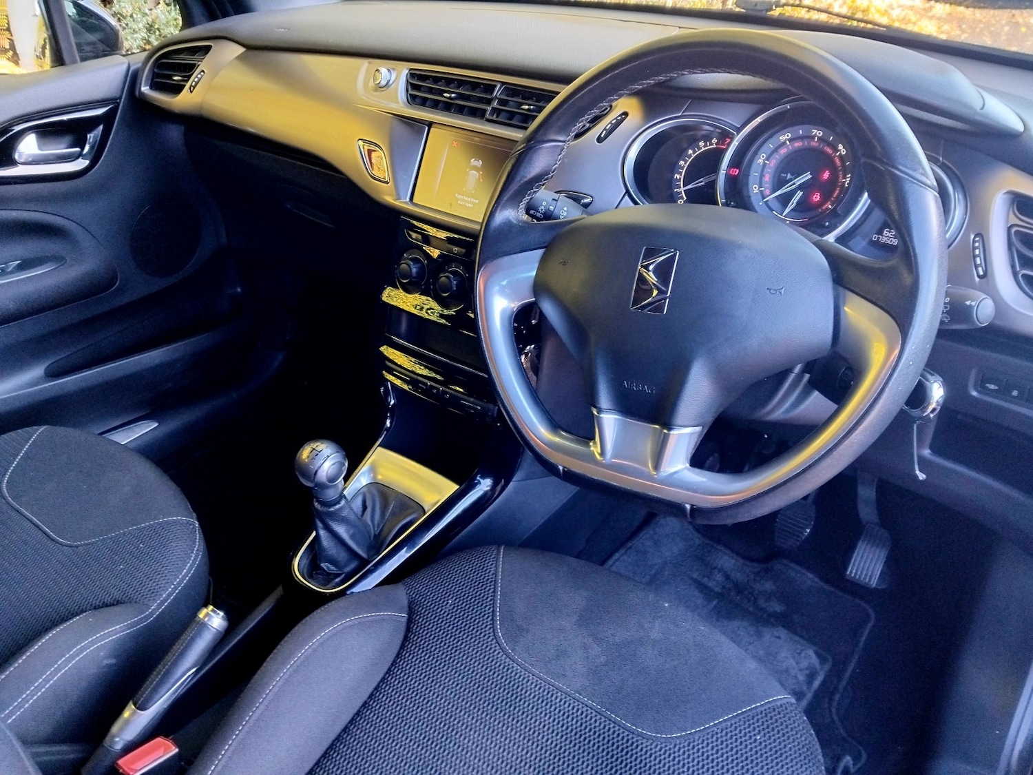 Used DS Automobiles DS 3 2017 for sale - 77825912: Photo 10