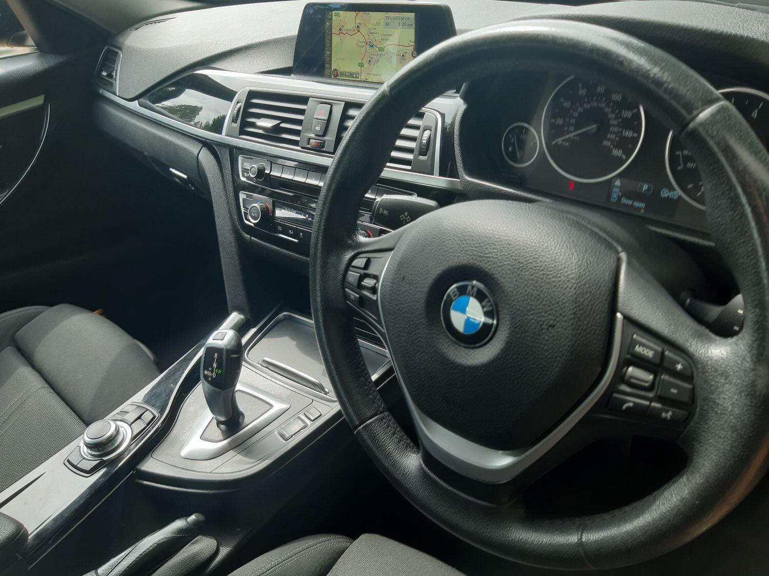 Used BMW 3 Series 2017 for sale - 77881027: Photo 12