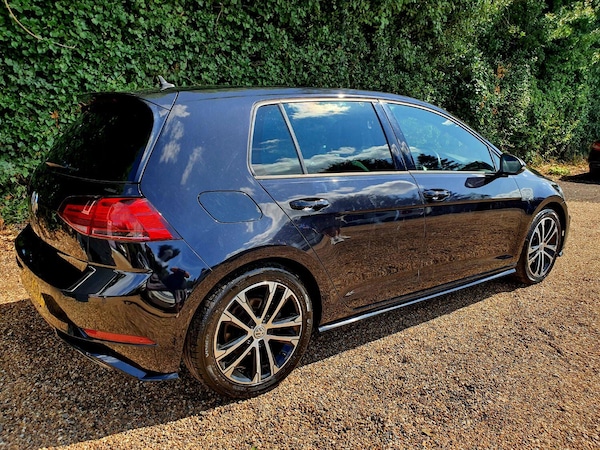 Used Volkswagen Golf 2018 for sale - 75592880: Photo 8