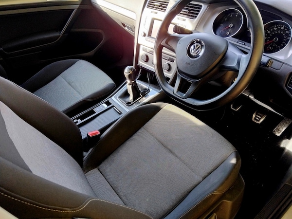 Used Volkswagen Golf 2013 for sale - 76192640: Photo 11