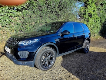 Land Rover Discovery Sport feature image