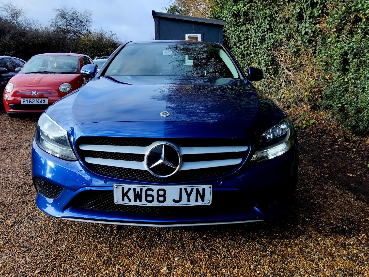 Used Mercedes-Benz C Class 2018 for sale - 77825911: Photo 2