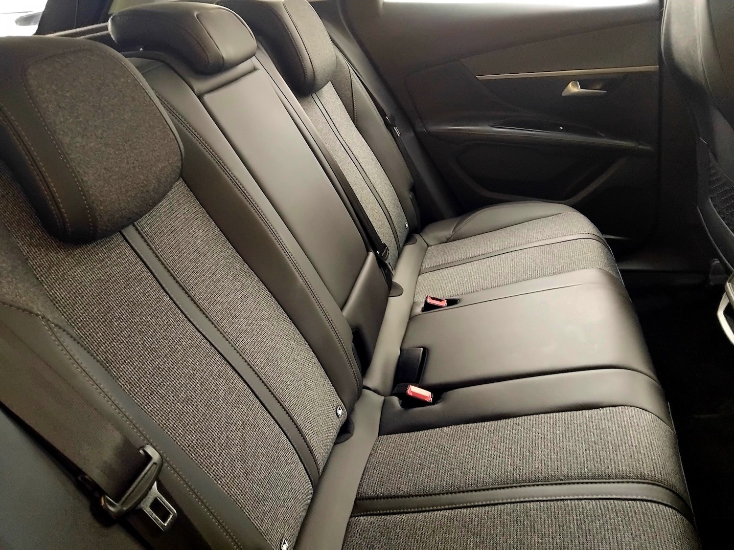 Used Peugeot 3008 2017 for sale - 76391492: Photo 20