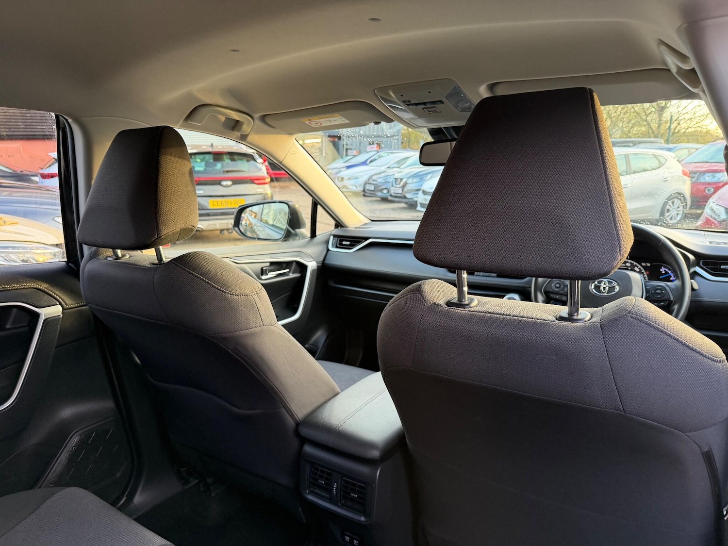 Used Toyota RAV4 2021 for sale - 76633436: Photo 17